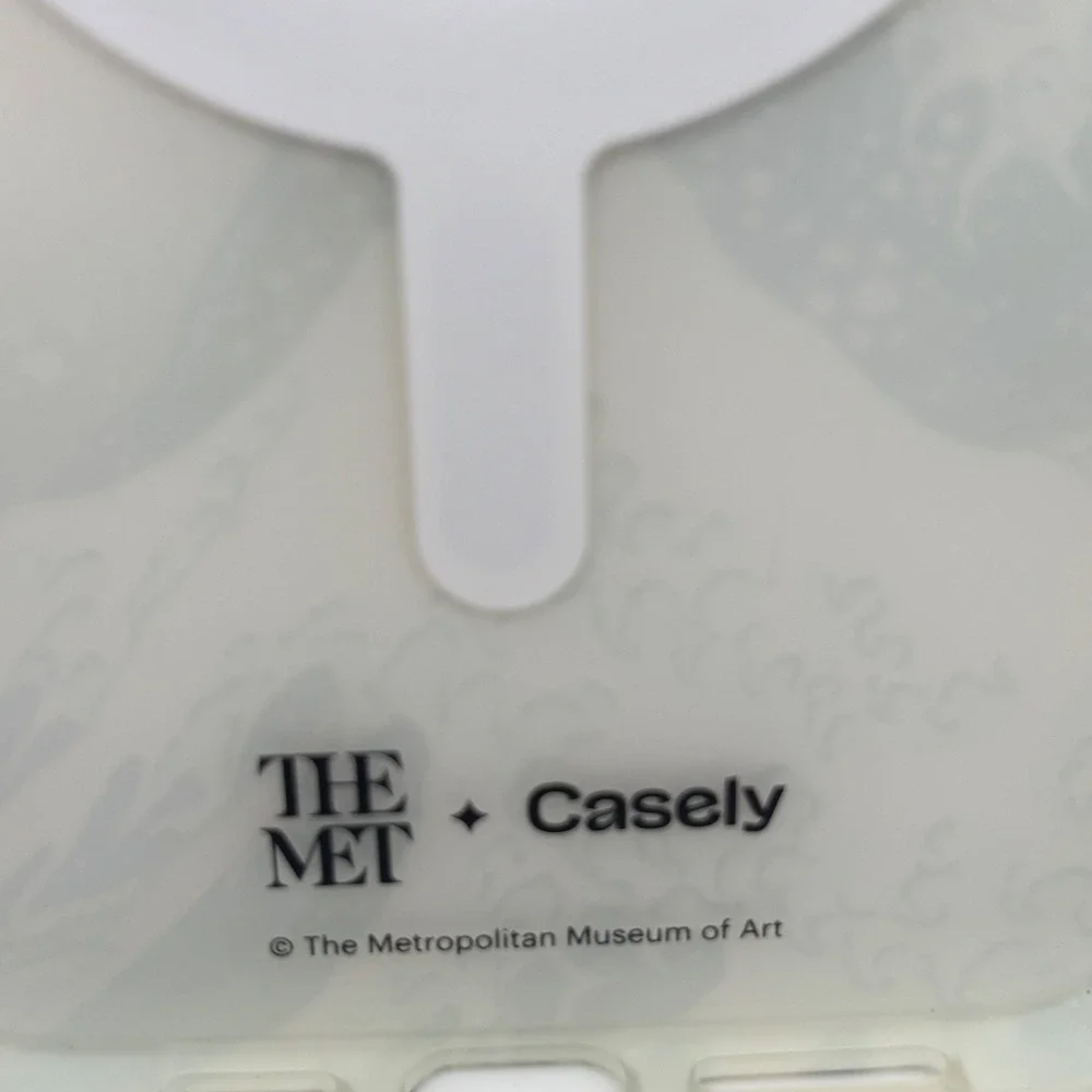 Casely The MET iPhone 14 Pro Max Case The Great Wave Hokusai MagSafe Cream Blue